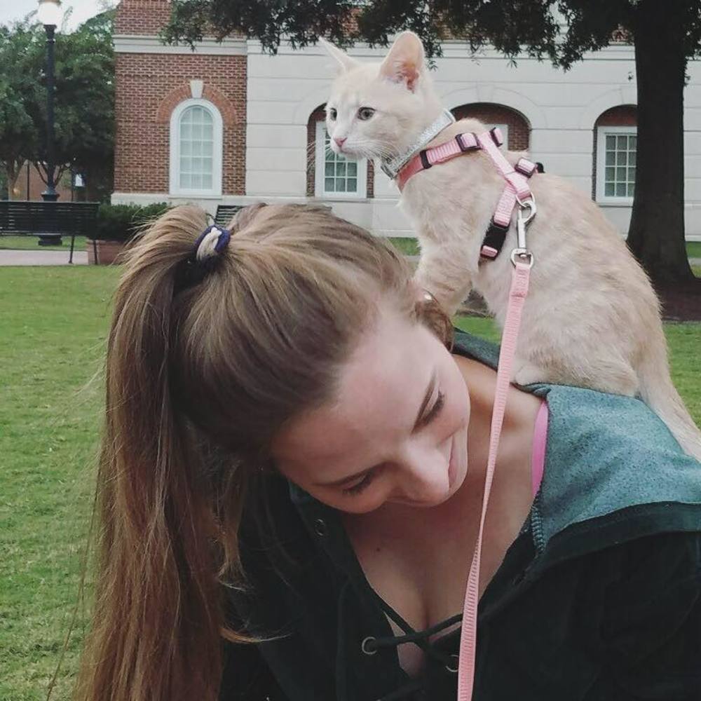 Meet your Posher, Amanda